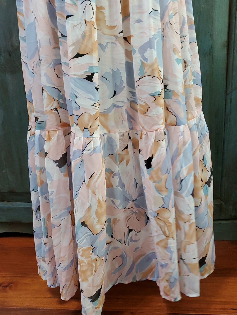 ASTR The Label BRANDY Floral Cinched Front Cutout Maxi Dress. Size XSmall - Picture 7 of 12
